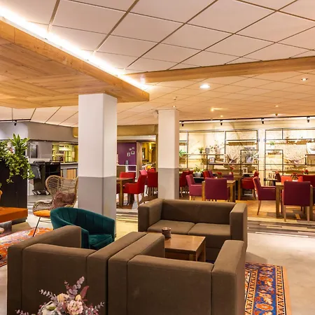 卡尔卡尔奇境酒店 3* 卡尔卡尔